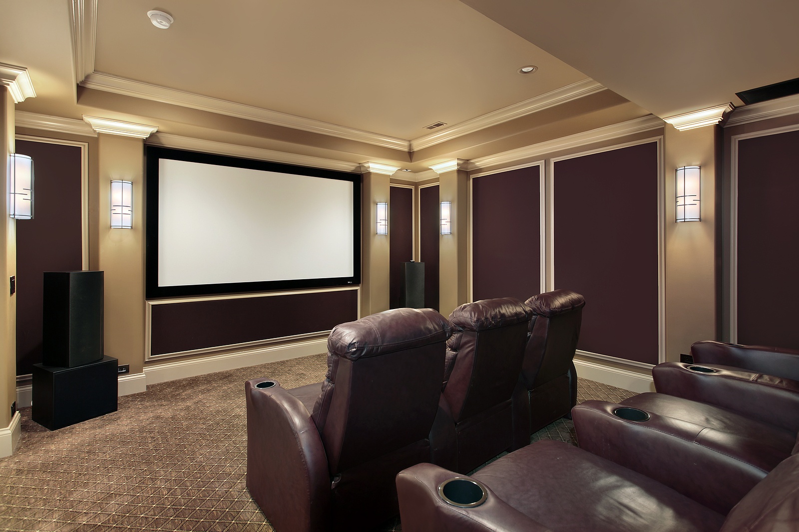 bigstock-Theater-Room-With-Lounge-Chair-7213629.jpg