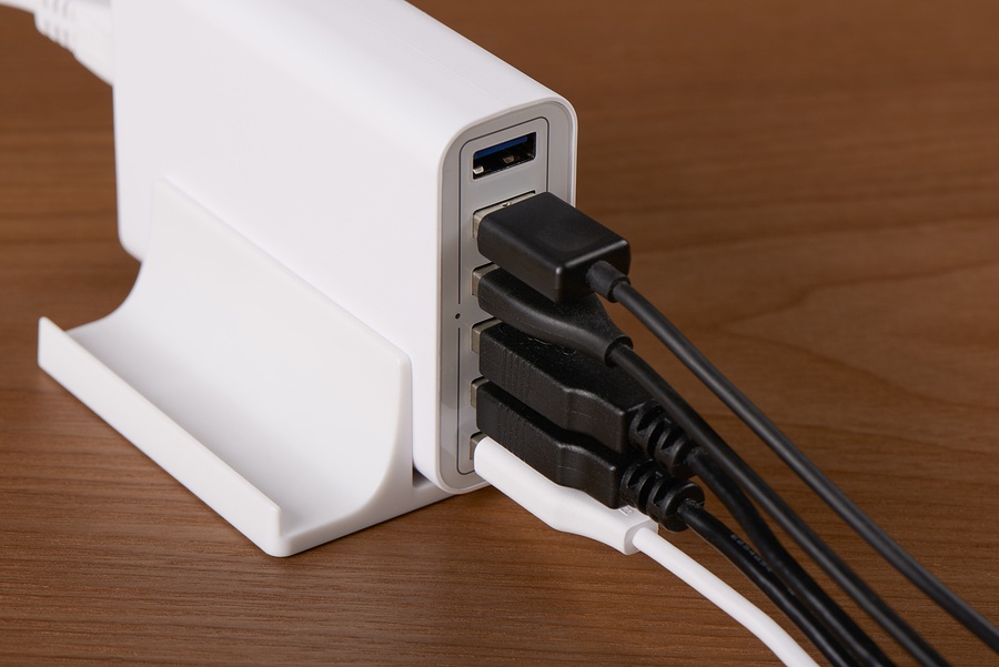 Organize Your Cables with These Tips