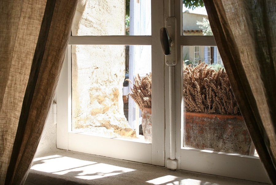 bigstock-Old-window-and-lavender-15645902.jpg