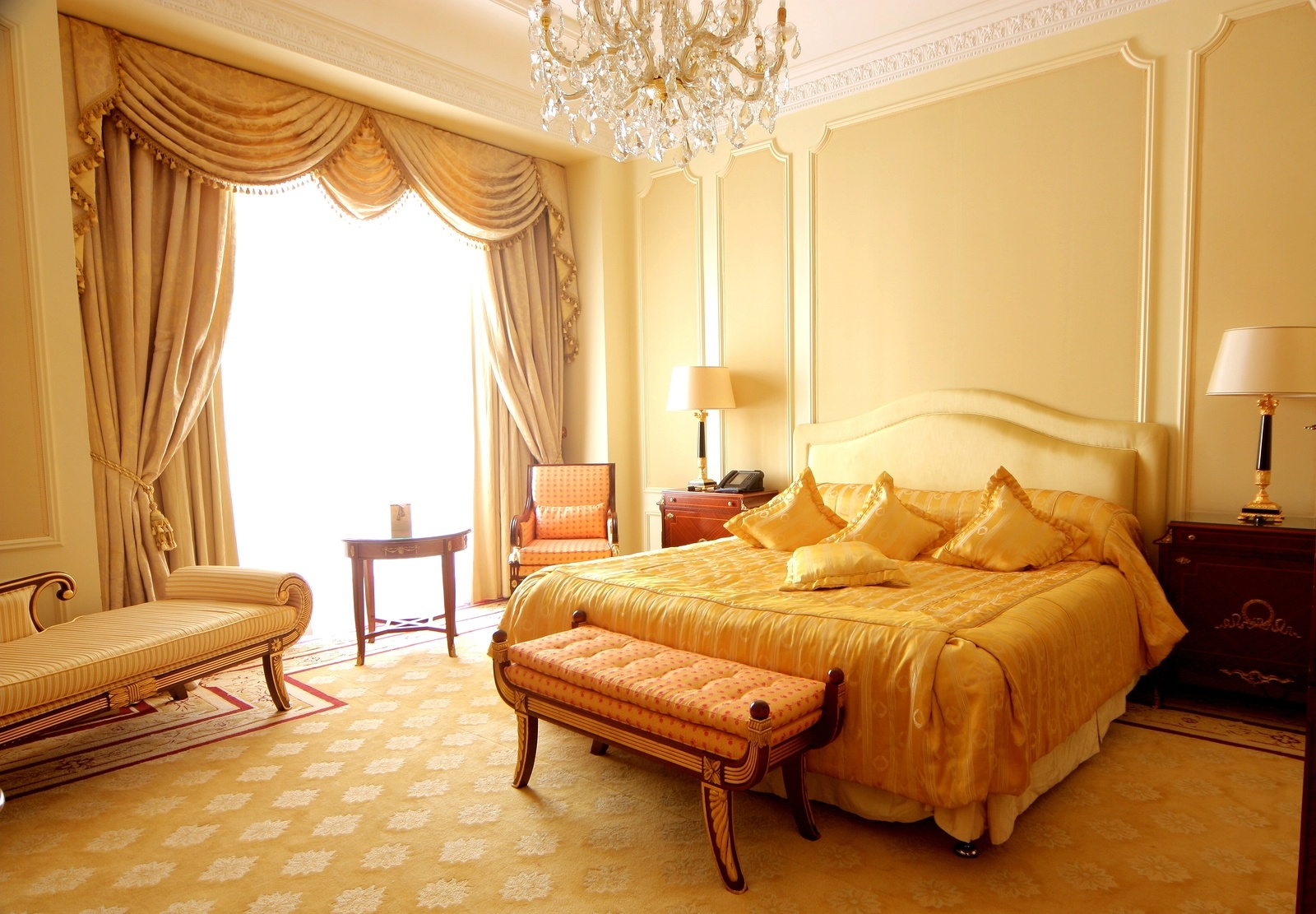 bigstock-a-luxury-hotel-room-12149534.jpg